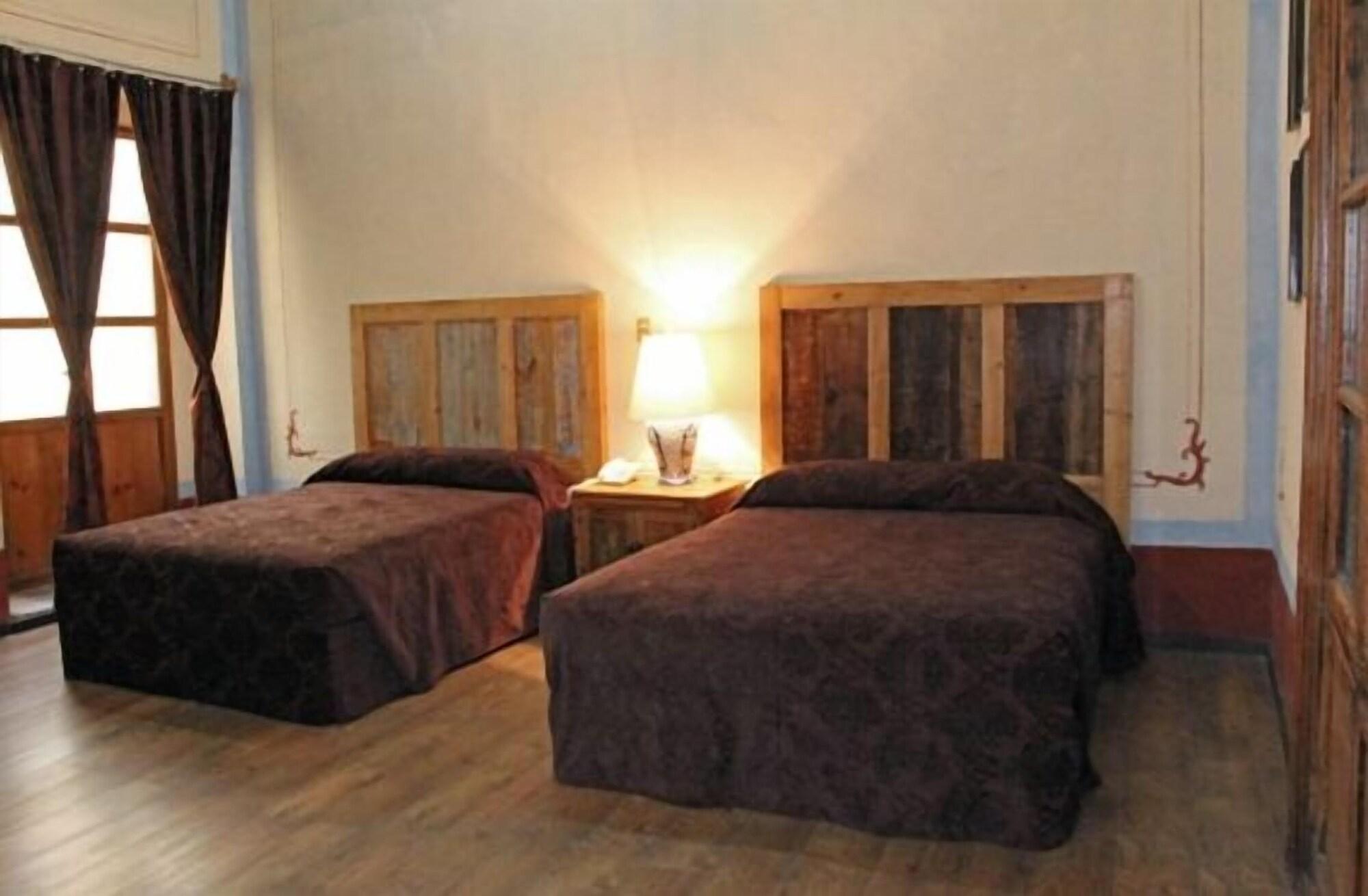 פואבלה Hotel Casa De La Palma Travel מראה חיצוני תמונה