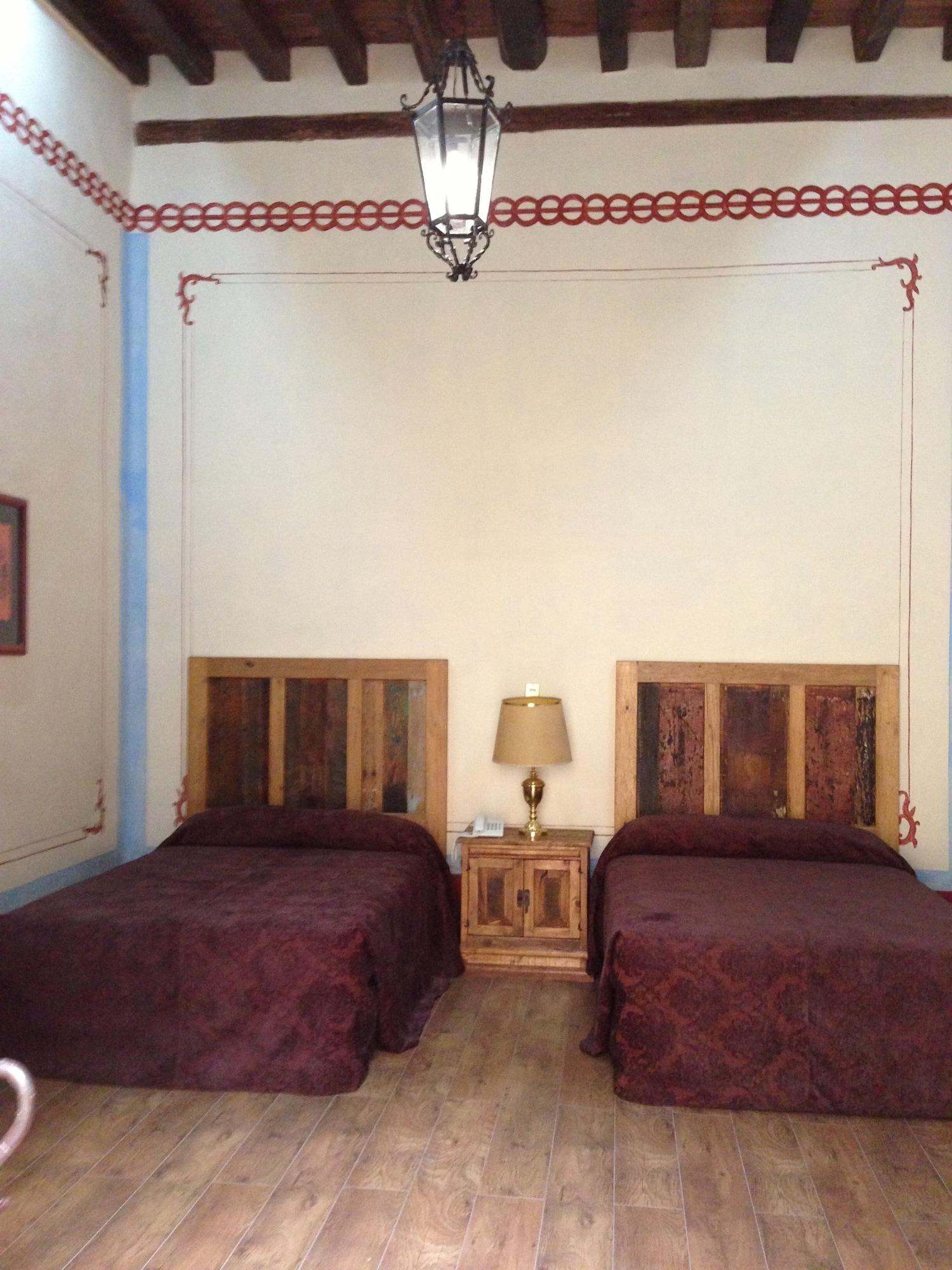 פואבלה Hotel Casa De La Palma Travel מראה חיצוני תמונה