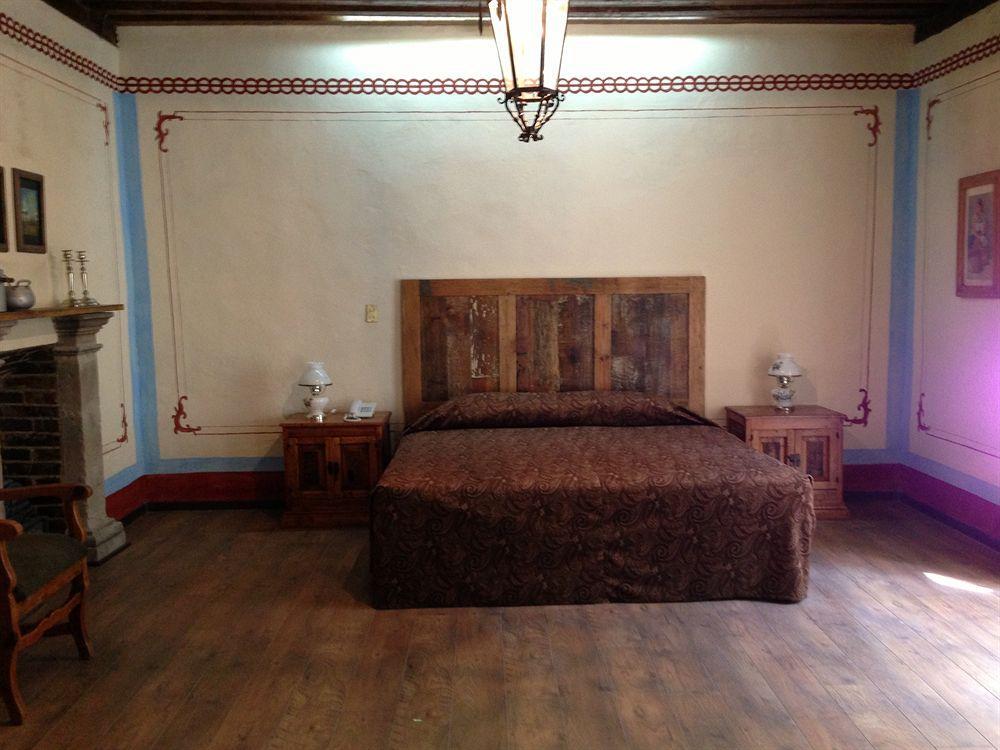 פואבלה Hotel Casa De La Palma Travel מראה חיצוני תמונה