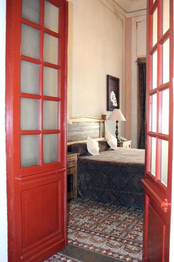 פואבלה Hotel Casa De La Palma Travel מראה חיצוני תמונה