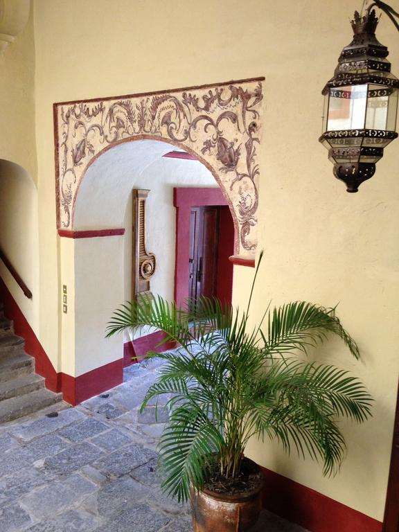 פואבלה Hotel Casa De La Palma Travel מראה חיצוני תמונה